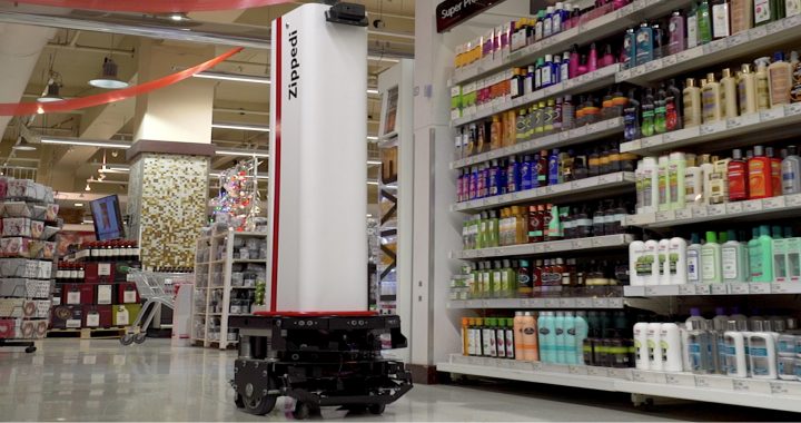 Robot permite sanitizar tiendas de retail